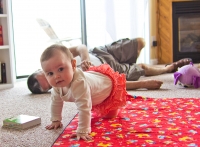 addie-grandpa-crawling